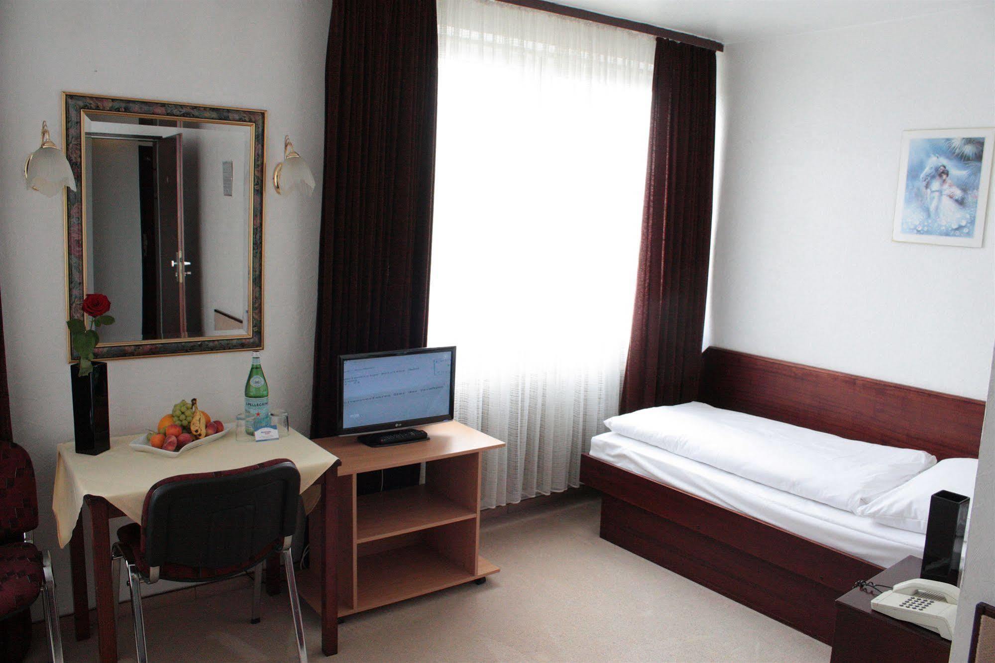 Hotel Mainbogen Offenbach am Main Exterior photo