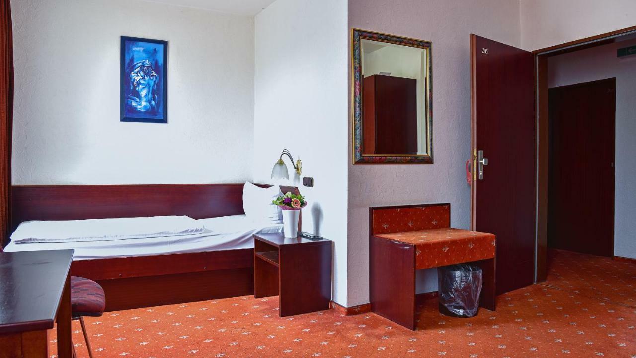 Hotel Mainbogen Offenbach am Main Exterior photo